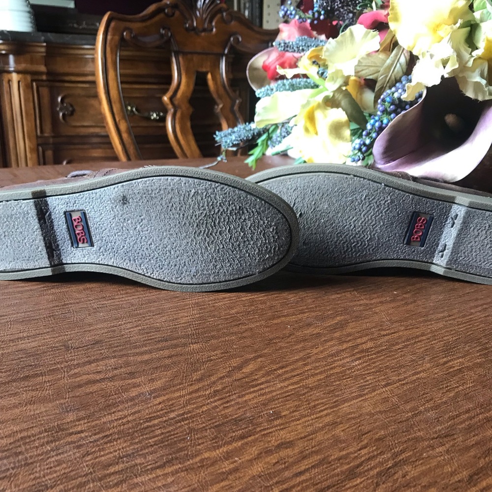 EUC Bobs leather slip ons - Picture 5 of 8